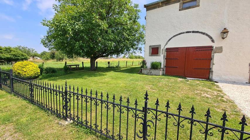 Appartement de vacances pour 5 personnes, avec jardin ainsi que vue et piscine dans Haute-Marne - 2