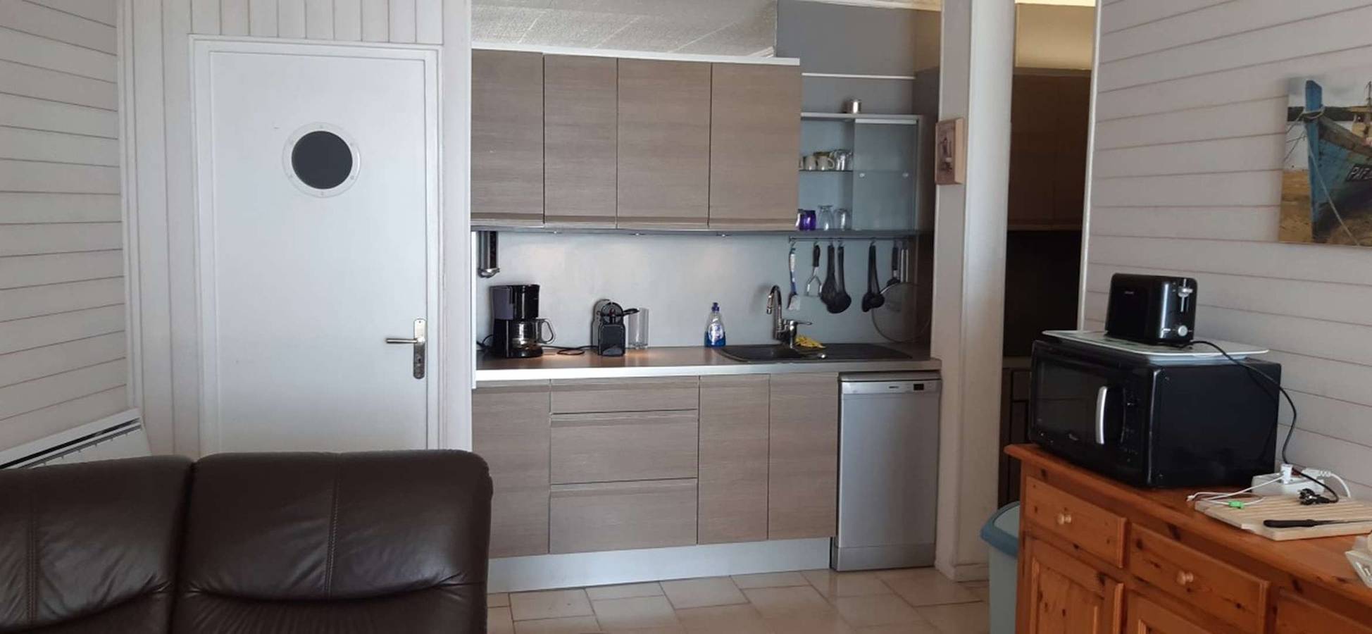 Appartement de vacances entier, P4 Vue Mer Centre Ville avec parking privé in Le Grau-du-Roi, Côte d'Améthyste