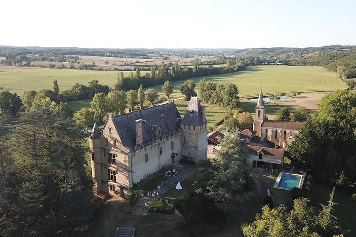 Gîte pour 20 personnes, avec jardin à Monclar-sur-Losse