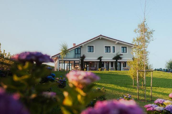 Villa for 19 people, with pool and view as well as garden, with pets - 1