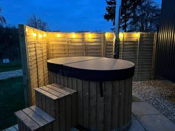 Tipi for 2 People in Northamptonshire, Midlands, Photo 1