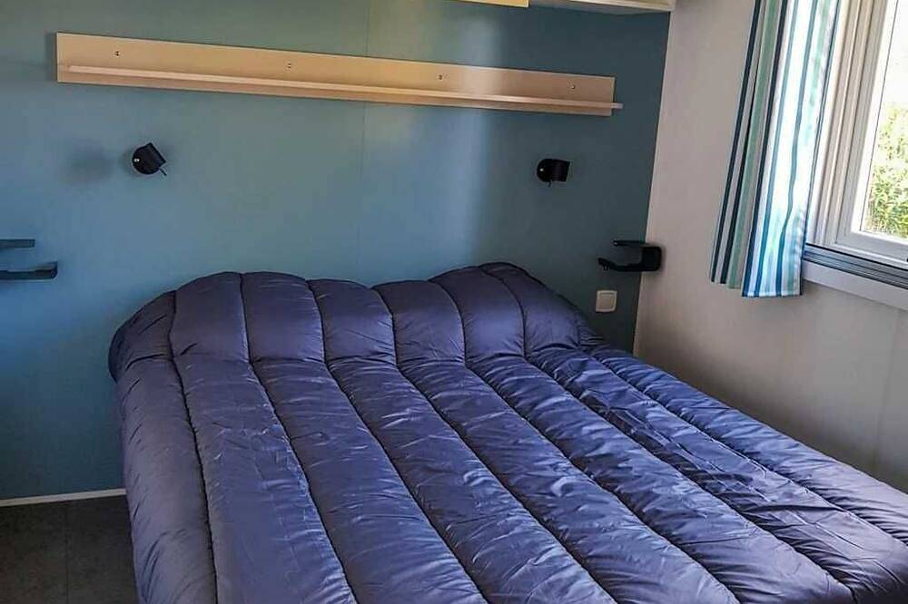 Camping 3 étoiles - Piscine  - ccbadee in Langogne, Massif Central