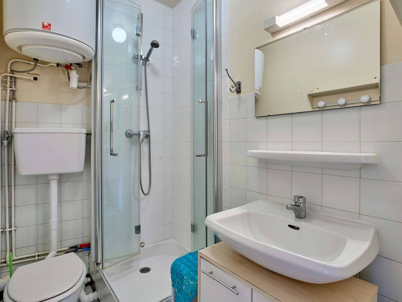 Estudio entero, Estudio luminoso con balcón orientado al sur para 2 personas in Cazaubon, Gers