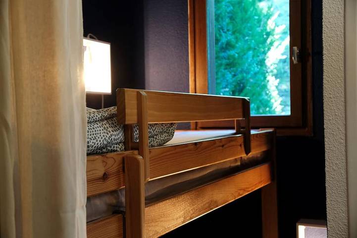 Gîte pour 4 personnes, avec jacuzzi ainsi que terrasse et jardin à Savines-le-Lac - 2