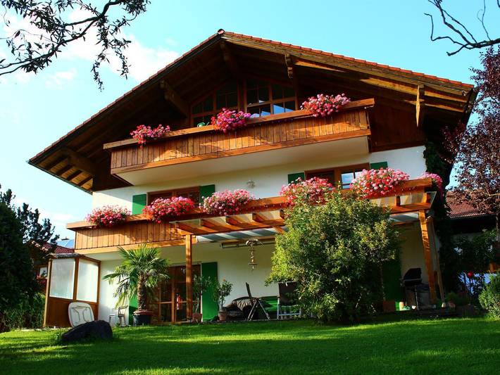 Ferienwohnung für 4 Personen, mit Garten und Balkon, mit Haustier in Rieden