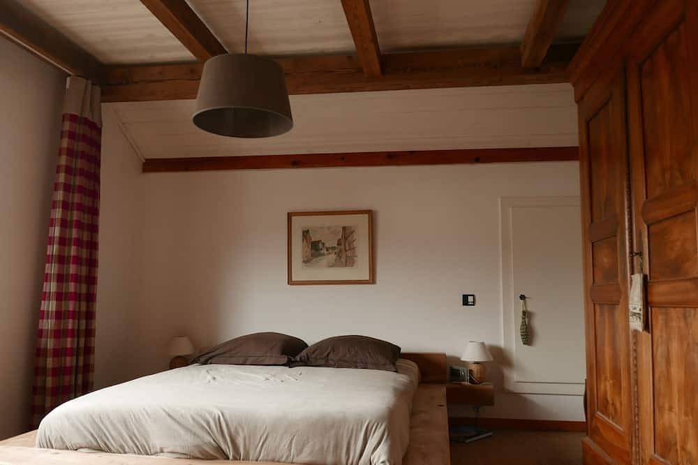Charming house in a garden in the heart of Alsace near Colmar in Orschwihr, Parc naturel régional des Ballons des Vosges