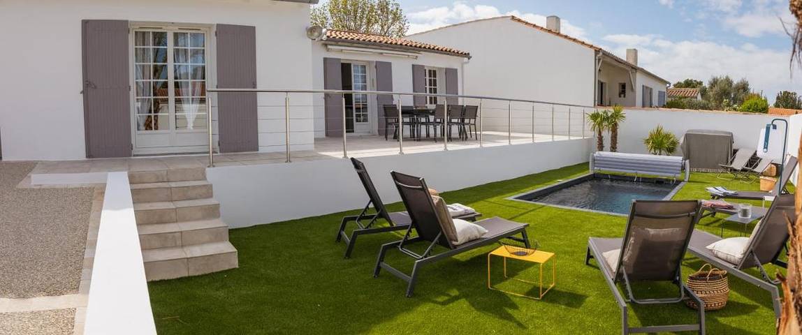 Location de vacances pour 4 personnes, avec balcon ainsi que vue et piscine dans Plage de la Cible - 2