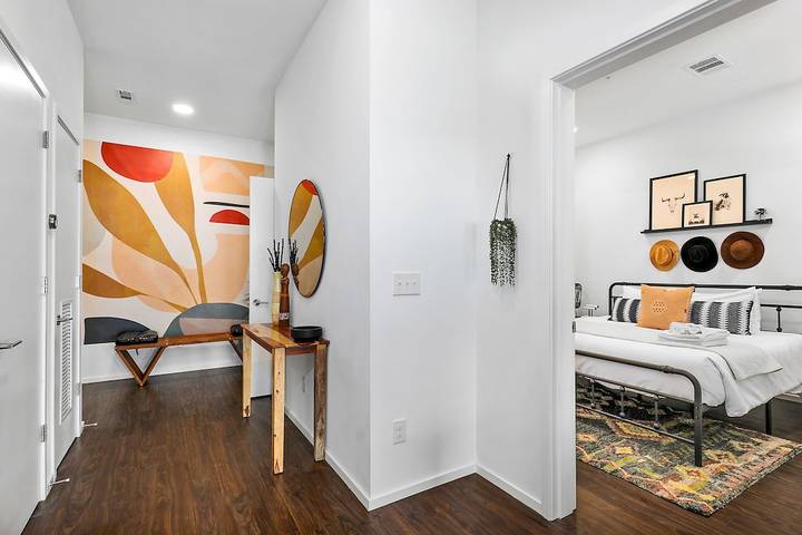 Vacation apartment for 4 people, with balcony and pool in Nashville