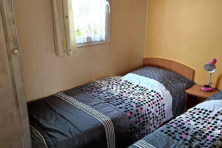 Camping pour 5 personnes à Brem-sur-Mer - 3