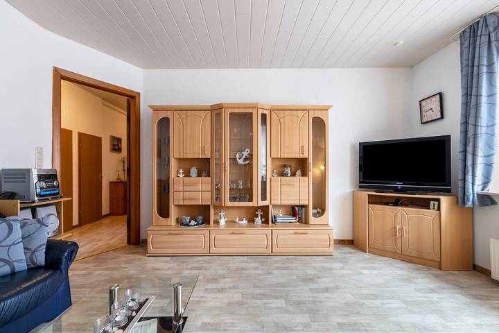 Ganze Wohnung, Ferienwohnung 'Groth's Ferienwohnung' mit gemeinsamer Terrasse, gemeinsamem Garten und Wi-Fi in Lunden, Halbinsel Eiderstedt