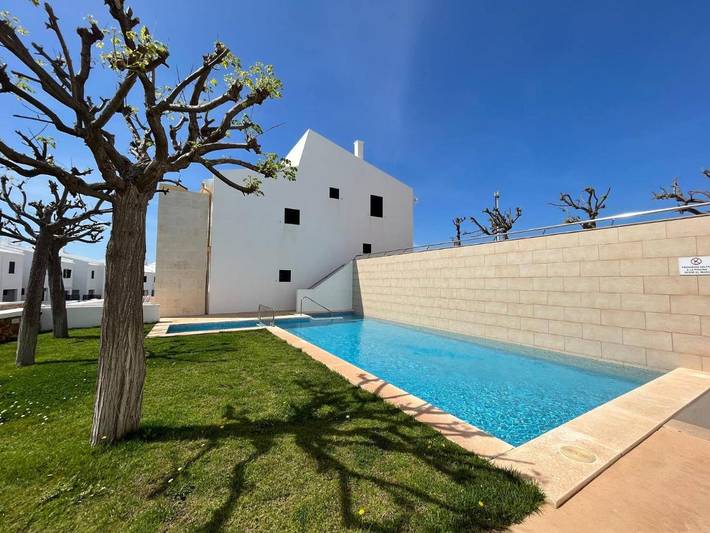 Ferienhaus für 5 Personen, mit Terrasse und Pool - 1