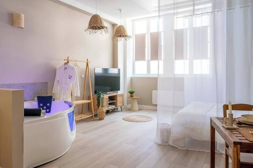 Appartement entier, Suite sensuelle et balnéothérapie in Nemours, Seine-et-Marne