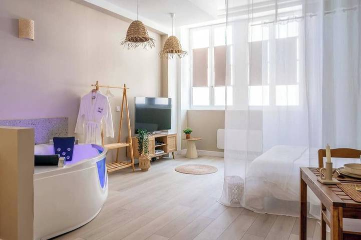 Location de vacances pour 2 personnes, avec jacuzzi à Nemours
