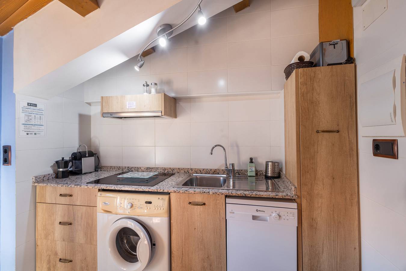Apartamento entero, Apartamento 'Petronila' con Wi-Fi y aire acondicionado in Daroca, Provincia de Zaragoza