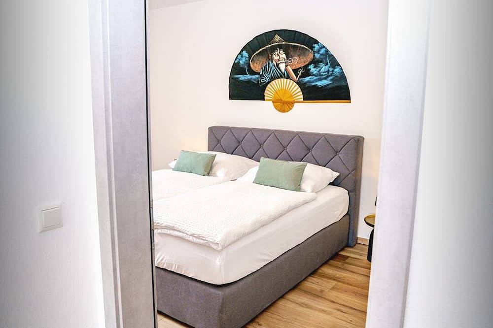 Ganze Wohnung, Penthouse mit Whirlpool, 2 Balkonen und traumhaftem Moselpanoramablick in Burg Eltz, Treis-Karden