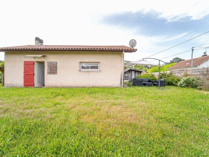 Ferienhaus für 4 Personen, mit Terrasse und Garten in Lit-et-Mixe