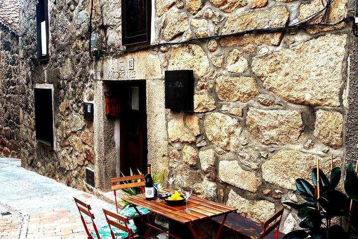 Casa de vacaciones para 10 personas, con terraza, Se admiten mascotas en Piedralaves