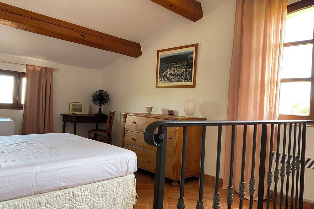 Entire apartment, *** Les Boutinelles * Superb apartment in La Ferme Du Moulin Roux in Ramatuelle, Mediterranean Coast (France)