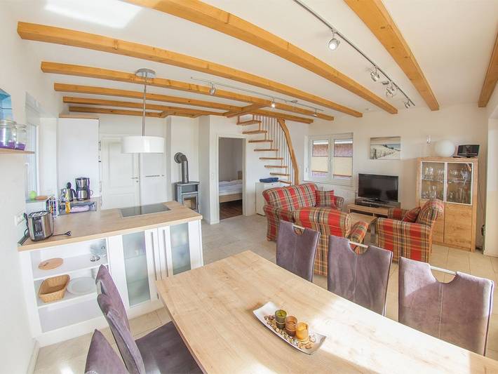 Ferienhaus für 6 Personen, mit Balkon und Terrasse sowie Garten und Seeblick in Berne - 3