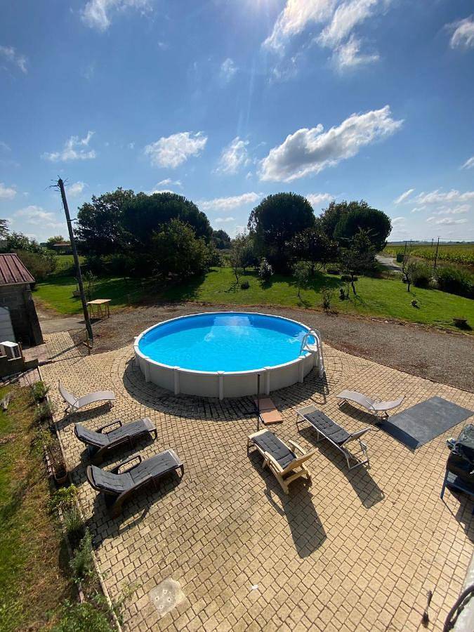 Location de vacances pour 8 personnes, avec terrasse et piscine à Buanes - 2