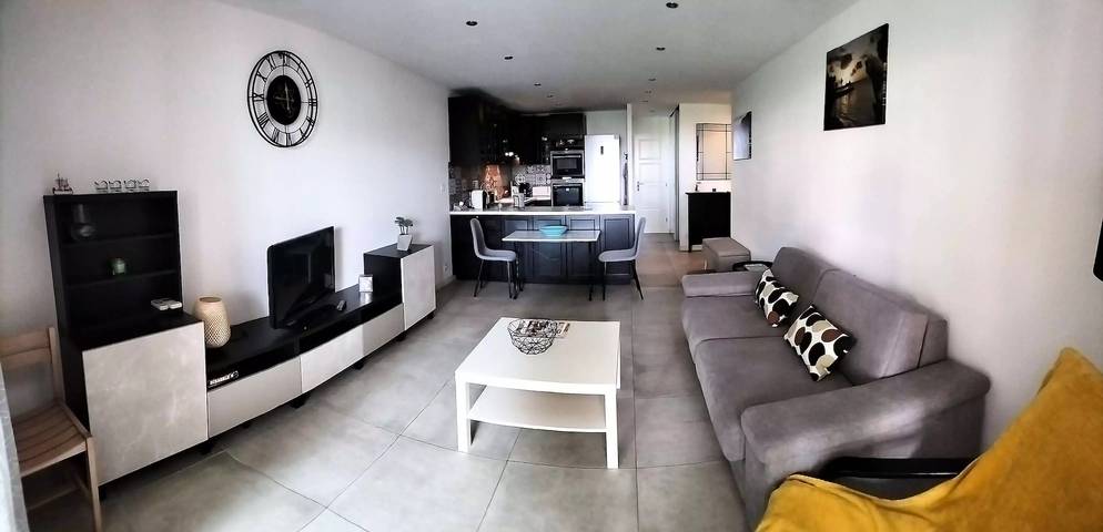 Gîte pour 4 personnes, avec piscine dans La Coudoulière - 3