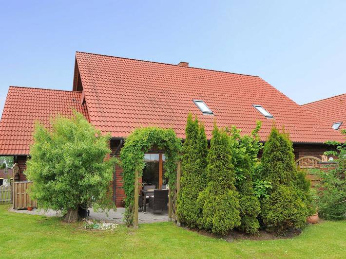 Ferienhaus für 7 Personen, mit Terrasse und Garten, kinderfreundlich in Bensersiel