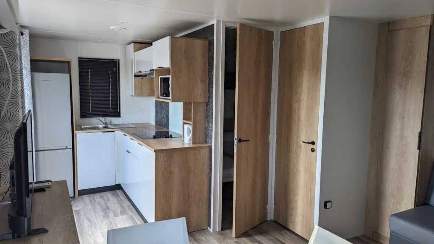 Camping 3 étoiles - Parc aquatique - ccb00ih in Calvisson, Region de Nimes