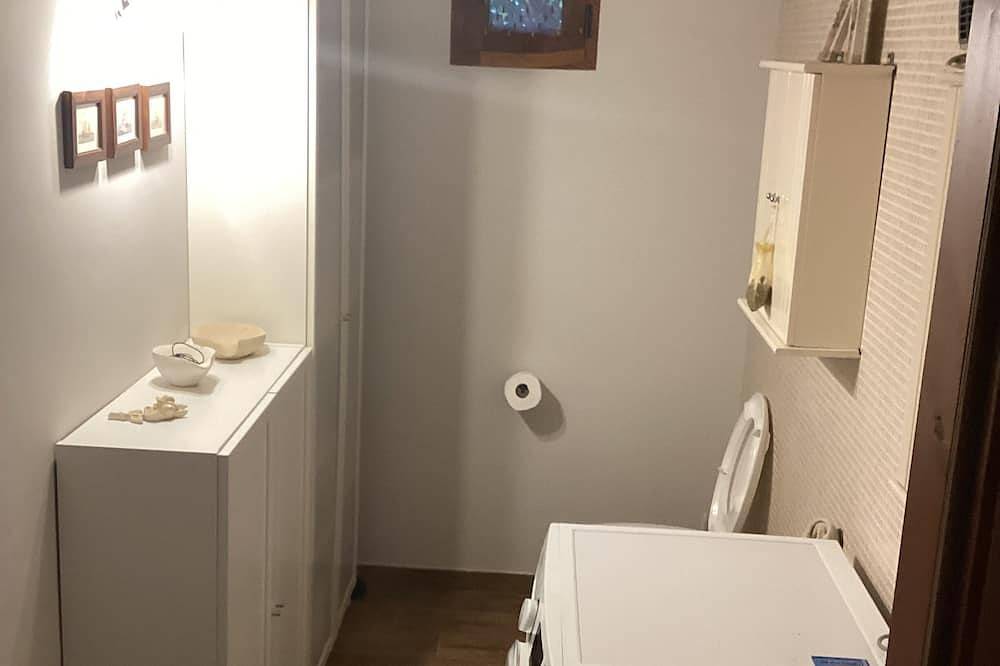Apartamento entero, Cozy apartment with garden. Very cool in summer. Outdoor Shower in Avellino, Provincia d'Avellino