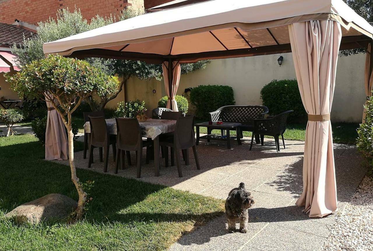 Ganze Wohnung, Affitacamere Domo - Luci in Nurachi, Stagno di Càbras