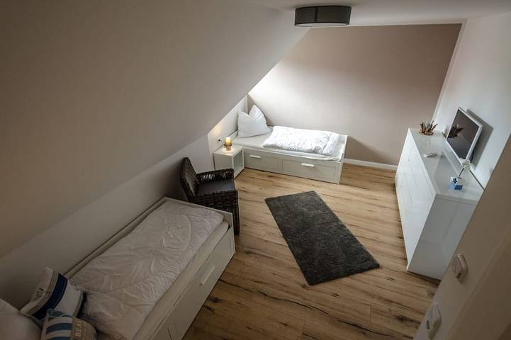 Reethaus \"Windland\" up to 9 persons, 4 bedrooms, 2 bathrooms, wood-burning stove, W-Lan in Rerik, Neubukow-Salzhaff