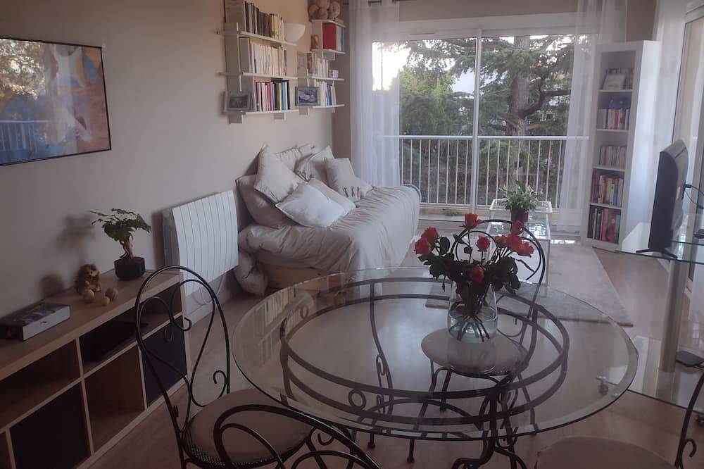 Geheel appartement, Location Saisonnière Appartement Avec Terrasse vue Mer, Résidence Avec Piscine in Nice, Nice en omgeving