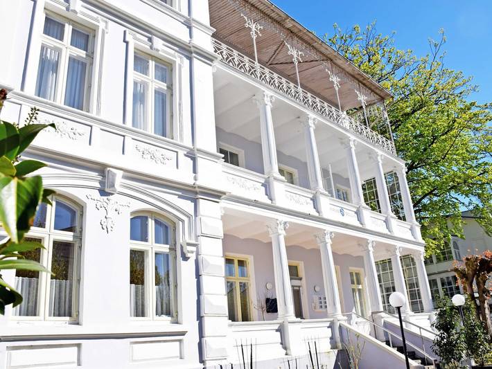 Ganze Ferienwohnung, Wilhelms Hostel im Ostseebad Sellin - Budgetzimmer mit Dusche/Wc auf dem Flur  28 in Sellin, Rügen