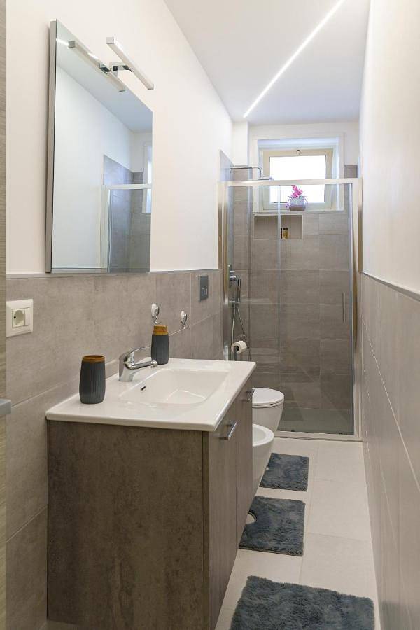 Appartamento intero, Belsito Suite pochi minuti dal centro di Catania in Misterbianco, Catania e dintorni