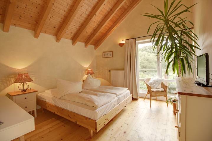 Ferienhaus für 10 Personen, mit Balkon und Terrasse sowie Garten und Sauna im Weserbergland - 3