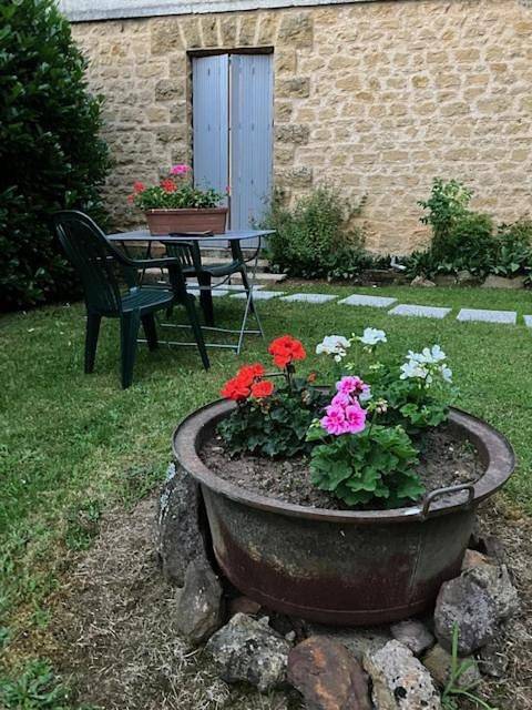 Chambre d’hôte pour 2 personnes, avec Terrasse ainsi que Jardin et Vue