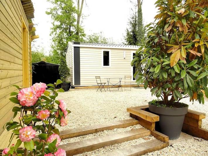 Gîte pour 4 personnes, avec terrasse et jardin à Chalifert