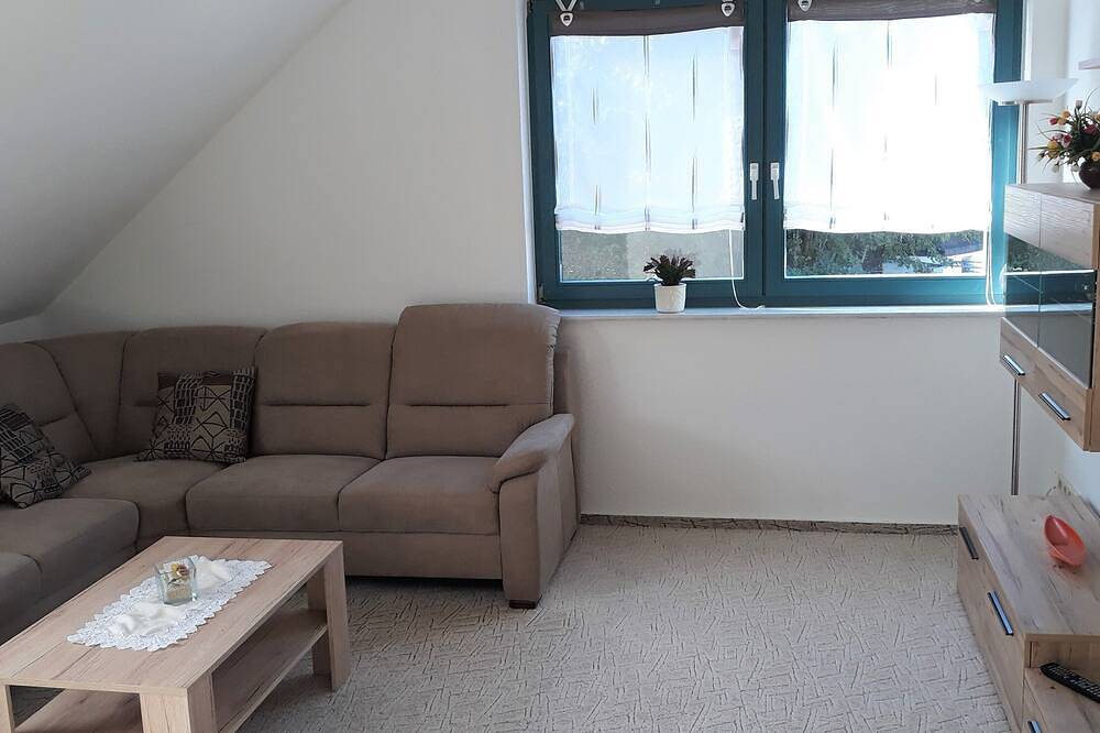 Ganze Wohnung, Große 90 qm Ferienwohnung in Schönstedt, Unstrut-Hainich-Kreis