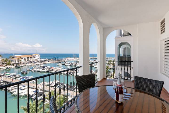 Ferienwohnung für 4 Personen, mit Terrasse in Manilva