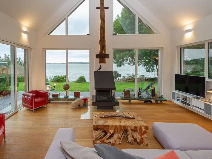 Ferienhaus für 8 Personen, mit Terrasse und Sauna sowie Garten und Whirlpool, kinderfreundlich in Middelhagen - 2