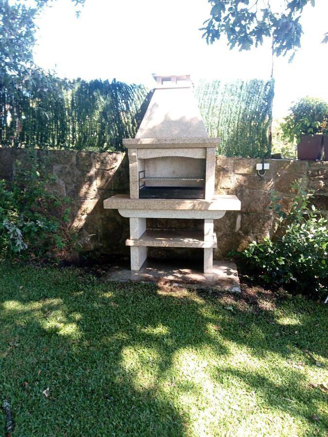Location de vacances pour 5 personnes, avec jardin ainsi que vue et piscine, animaux acceptés dans Paredes de Coura - 3