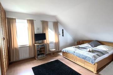 Villa for 14 Guests in Szentantalfa, Central Transdanubia, Picture 3
