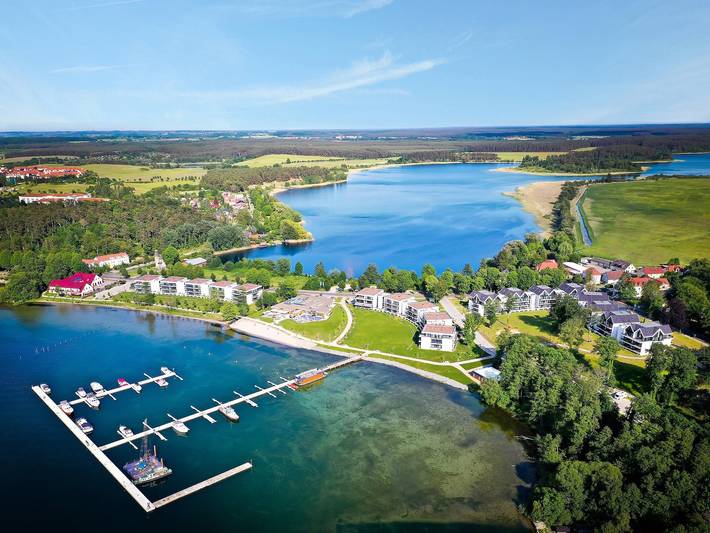 Ferienwohnung für 2 Personen, mit Pool und Sauna sowie Balkon und Balkon/Terrasse in Waren (Müritz)