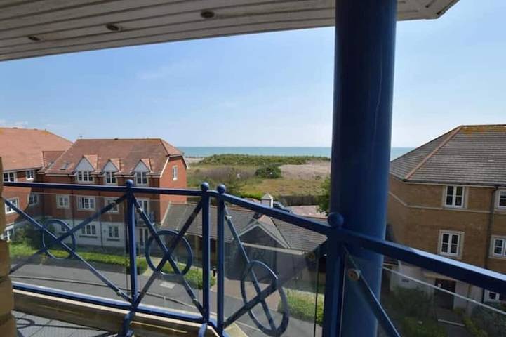 Apartment for 4 people, with balcony in Eastbourne