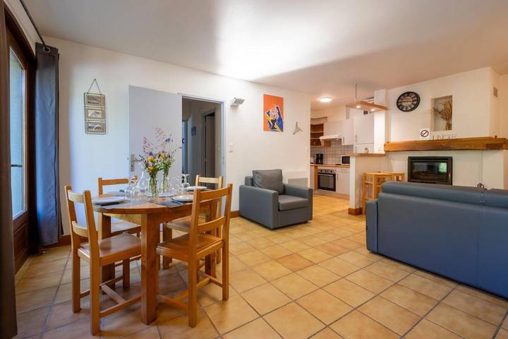 Location de vacances pour 4 personnes, avec piscine à Les Vignes - 2