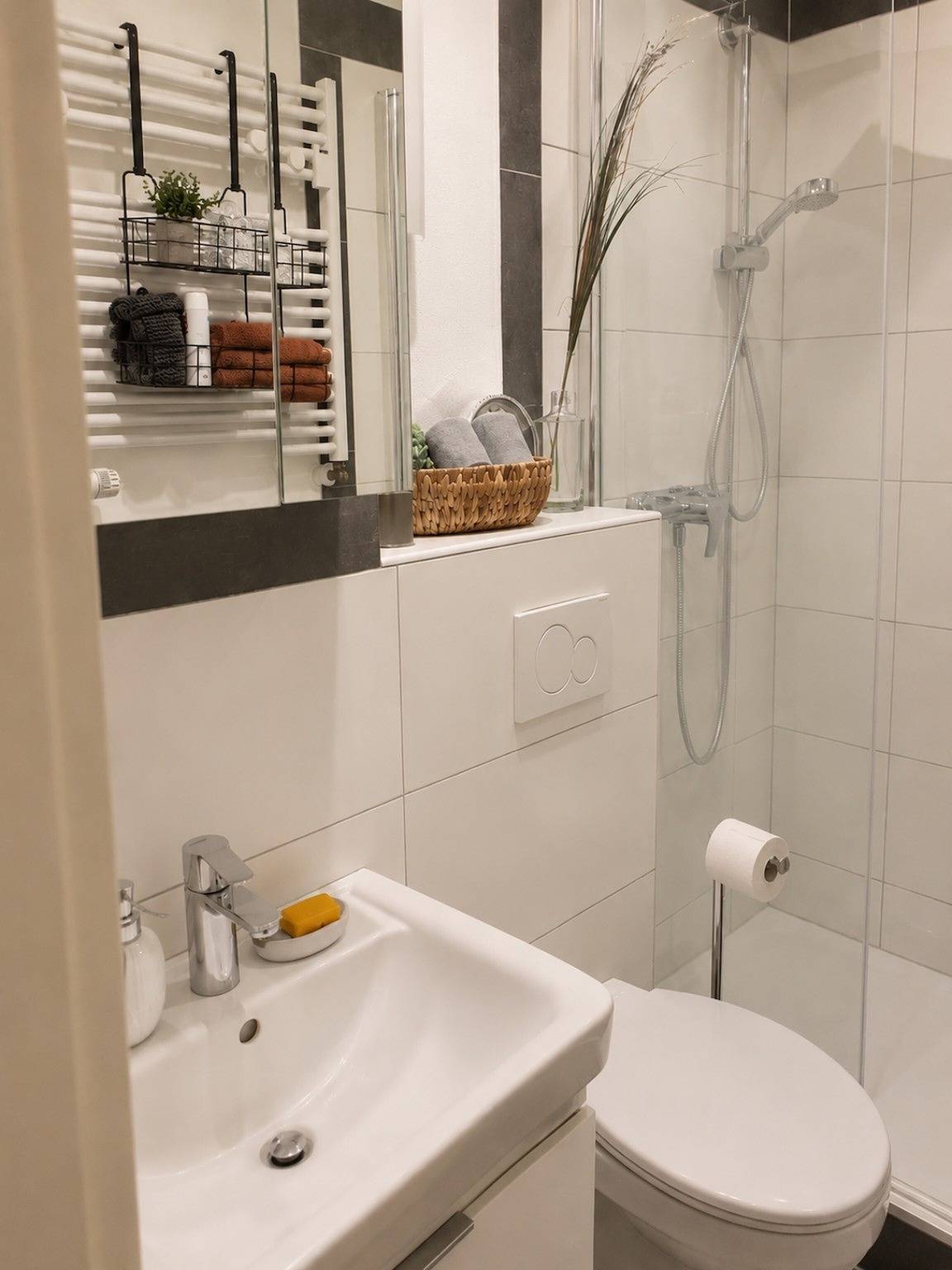 Geheel appartement, Stadsappartement in het Groen bij de Dierentuin in Nippes (Köln), Keulen