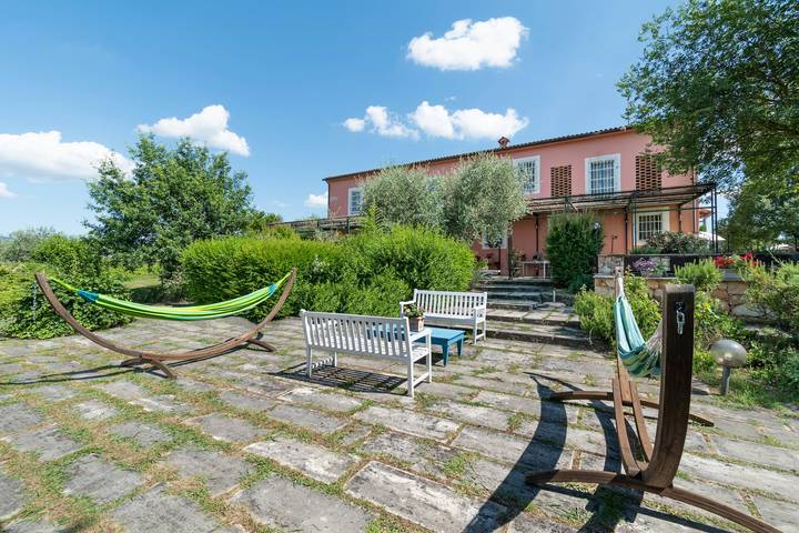 Appartamento per 4 persone, con Terrazza e Giardino a Cerreto Guidi