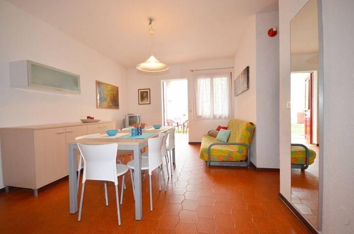 Location de vacances pour 8 personnes, avec Balcon ainsi que Jardin et Piscine à Lignano Sabbiadoro - 3