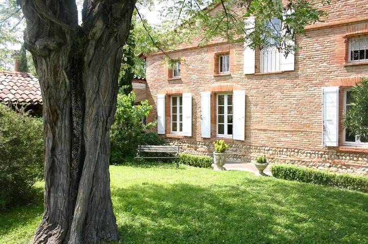 Location de vacances pour 12 personnes, avec terrasse ainsi que vue et piscine, animaux acceptés à Auterive - 4