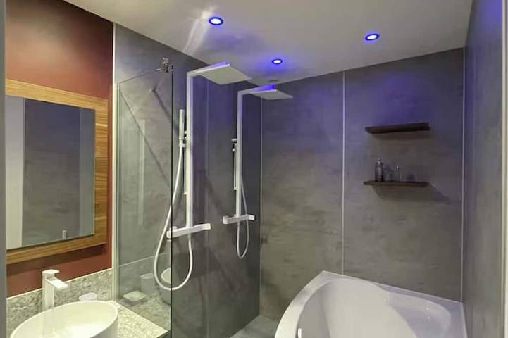 Cosy house with jacuzzi in a quiet hamlet in Ambleteuse, Boulogne-sur-Mer und Umgebung