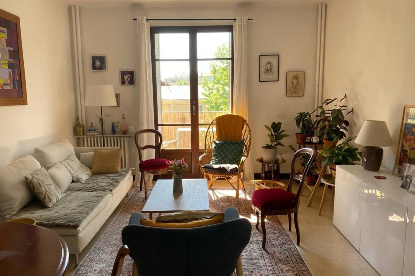 Appartement entier, Bel appartement climatisé avec terrasse à Aix in Aix-en-Provence, Côte méditerranéenne (France)